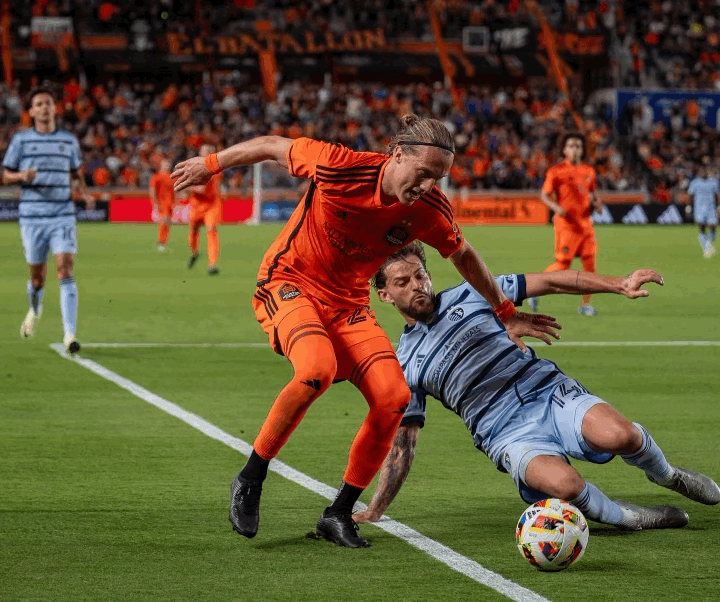 Sporting Kansas City Holds Houston Dynamo FC to 1-1 Draw in MLS Season-Opener